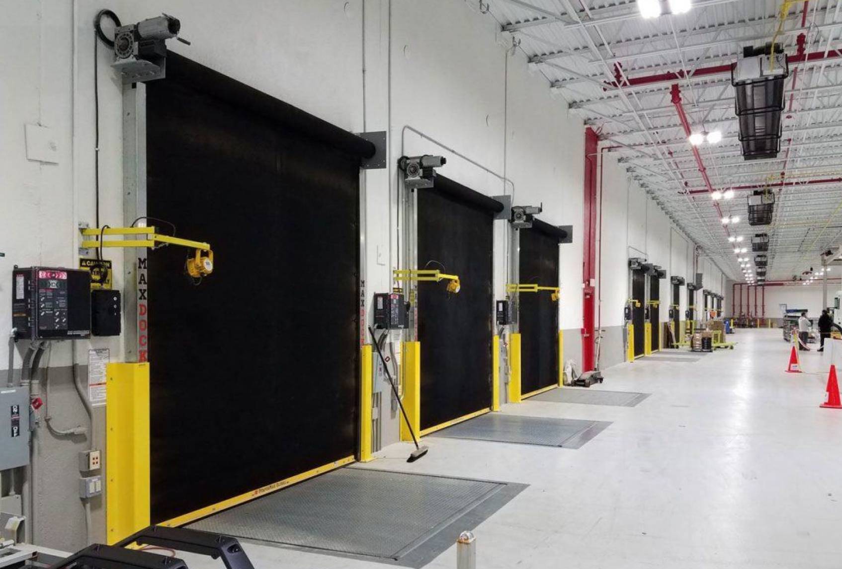 Loadingbay doors MaxDock C.H.I. Overhead Doors